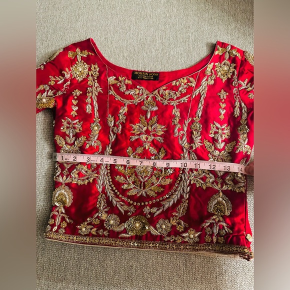 Pakistani/Indian Red lehnga choli bridal collection. Only wore once. - Picture 13 of 17